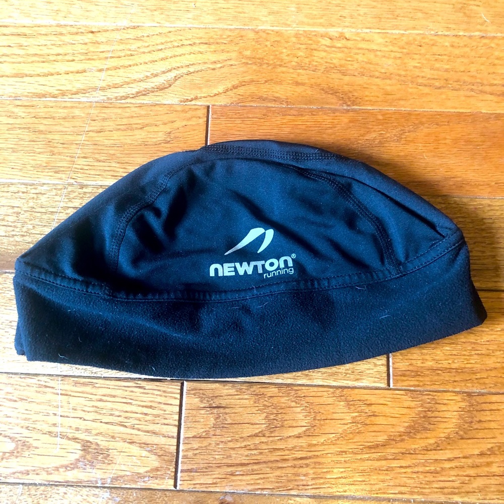 Newton beanie. Unisex. One size.